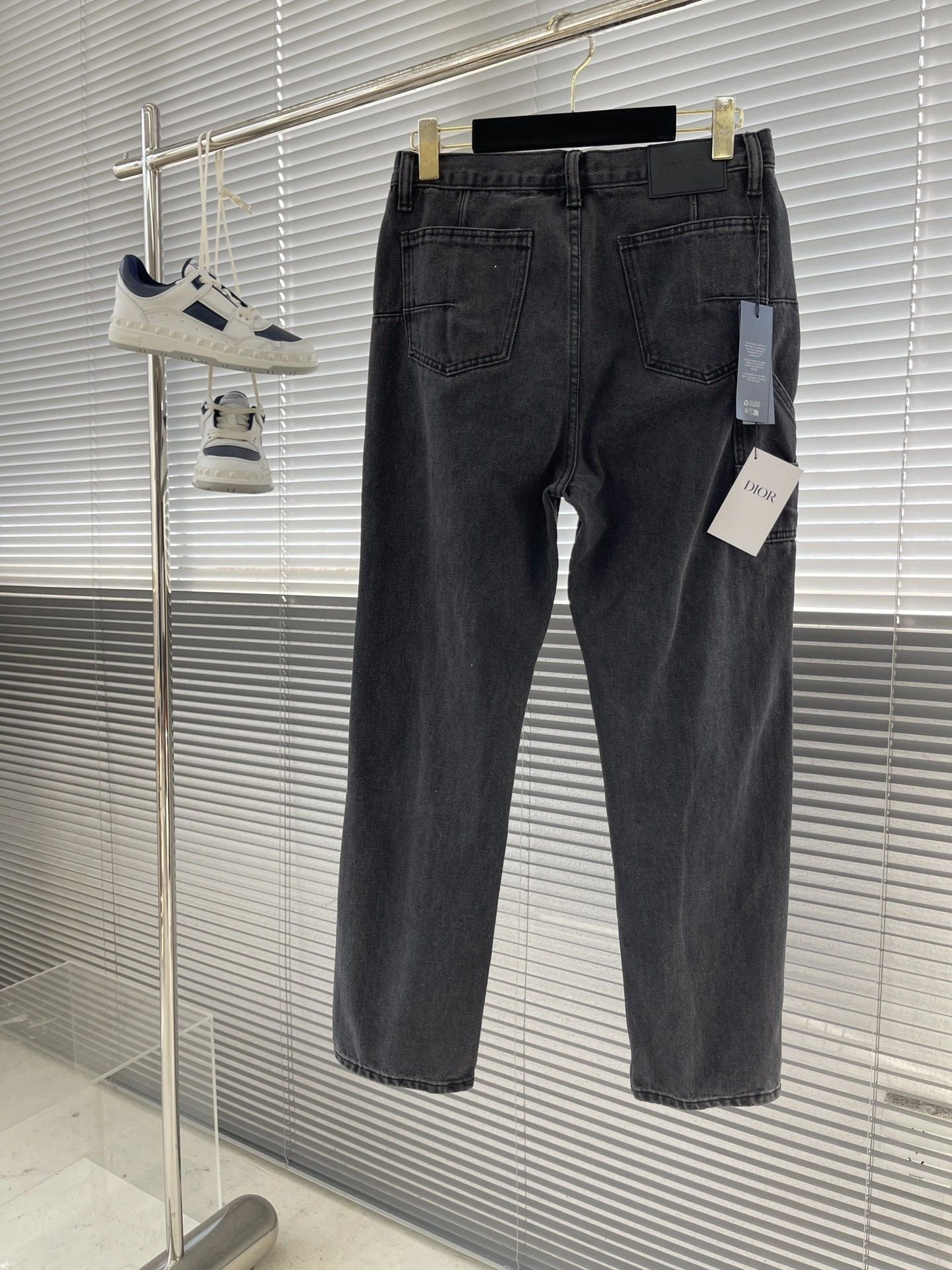 &wg.luxury--4ior suit item:E-F443C1140